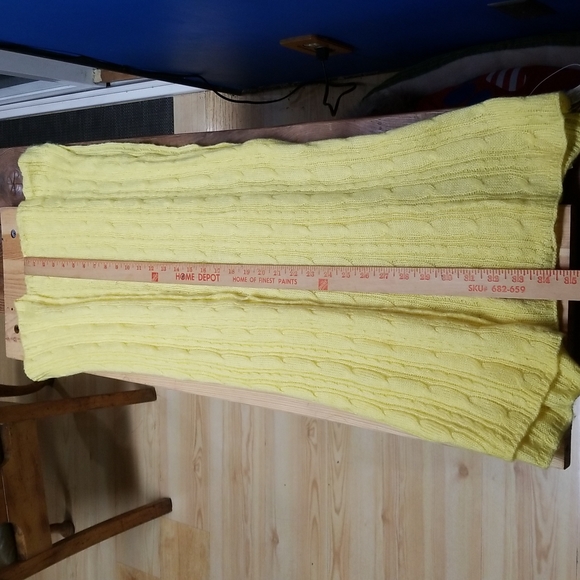 Old Navy knitted scarf - Picture 2 of 5